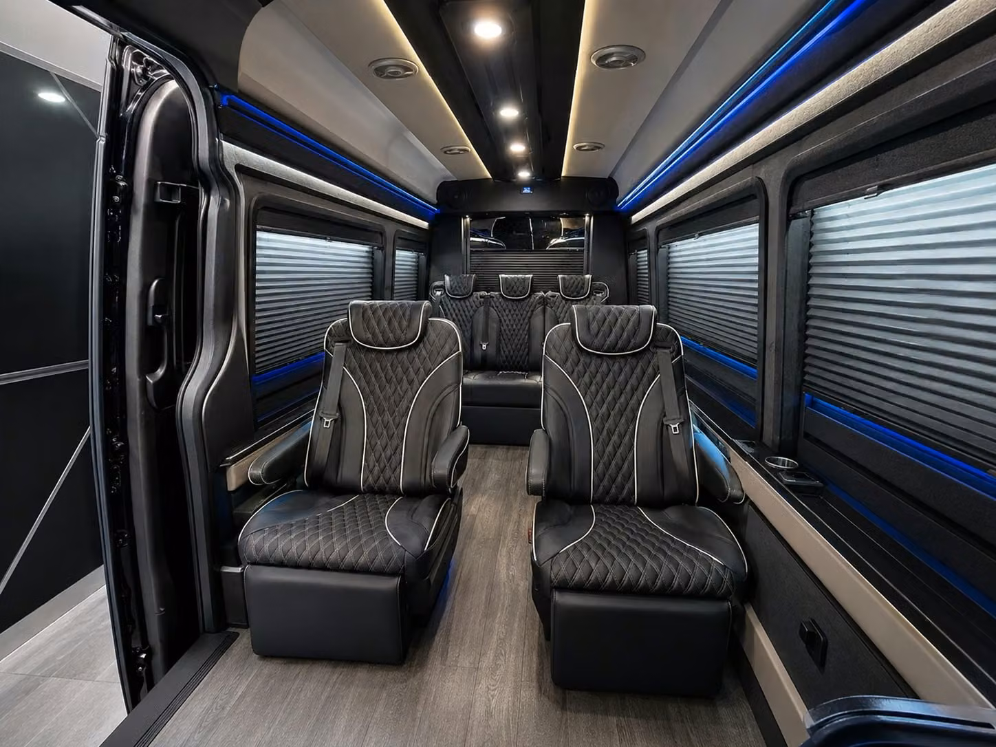 burbank airport hotel shuttle buses for conferences and group events