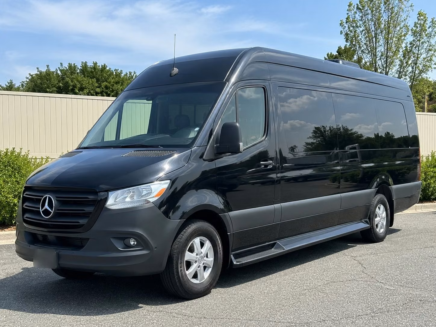 employee shuttles in burbank